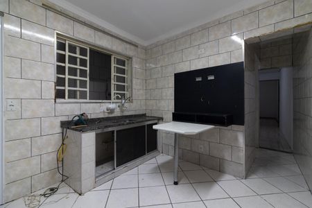 Casa para alugar com 55m², 1 quarto e sem vaga