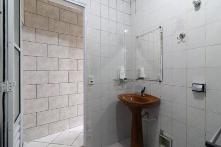 Casa para alugar com 55m², 1 quarto e sem vaga