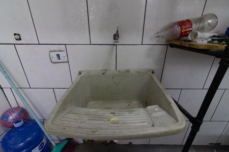 Casa para alugar com 55m², 1 quarto e sem vaga