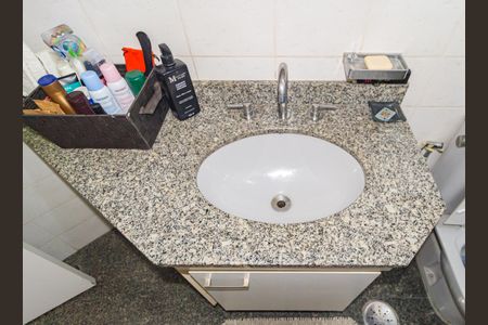 Apartamento para alugar com 65m², 1 quarto e 2 vagasDetalhe - Banheiro