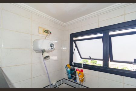 Apartamento para alugar com 65m², 1 quarto e 2 vagasDetalhe - Banheiro