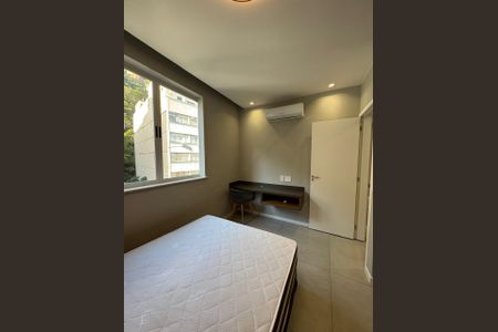 Quarto de apartamento à venda com 2 quartos, 70m² em Copacabana, Rio de Janeiro