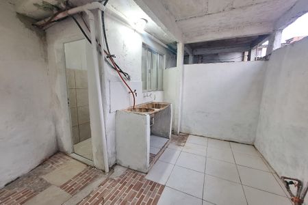 Casa para alugar com 42m², 1 quarto e sem vagaÁrea de Serviço