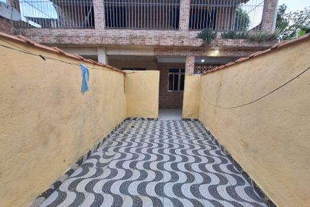 Casa para alugar com 42m², 1 quarto e sem vagaQuintal