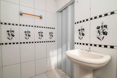 Casa para alugar com 120m², 2 quartos e sem vagaBanheiro