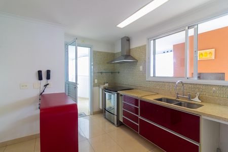 Apartamento para alugar com 145m², 2 quartos e 2 vagasCozinha