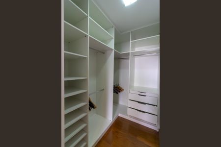 Apartamento para alugar com 145m², 2 quartos e 2 vagasSuíte 1 Closet 