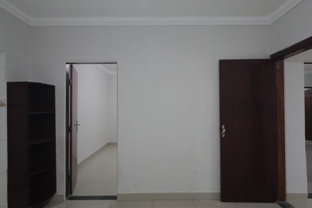 Sala e Copa de casa à venda com 3 quartos, 360m² em Santa Terezinha, Belo Horizonte