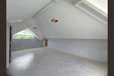 Apartamento para alugar com 350m², 4 quartos e 2 vagasSótão