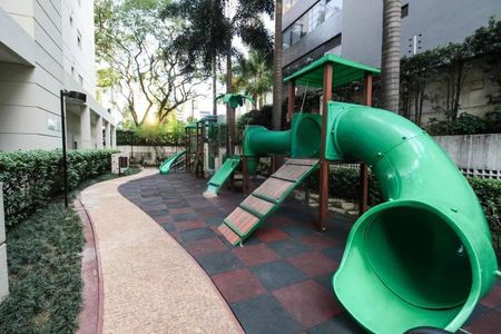 Apartamento para alugar com 111m², 3 quartos e 2 vagas