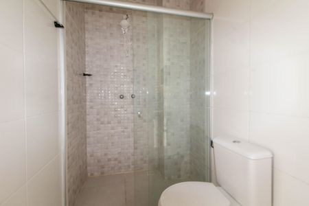 Casa de condomínio para alugar com 89m², 2 quartos e 1 vaga Casa de condomínio para alugar com 89m², 2 quartos e 1 vagaBanheiro da Suíte