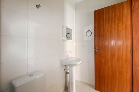 Casa de condomínio para alugar com 89m², 2 quartos e 1 vaga Casa de condomínio para alugar com 89m², 2 quartos e 1 vagaBanheiro da Suíte