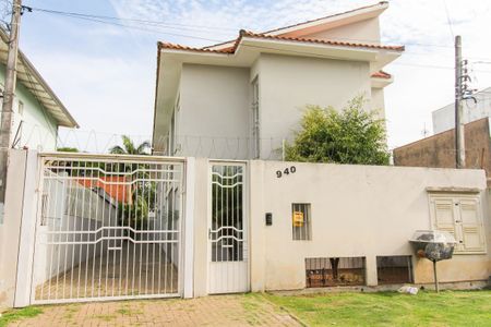 Casa de condomínio para alugar com 89m², 2 quartos e 1 vaga Casa de condomínio para alugar com 89m², 2 quartos e 1 vagaFachada