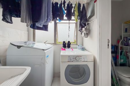 Apartamento à venda com 75m², 2 quartos e 1 vagaÁrea de Serviço