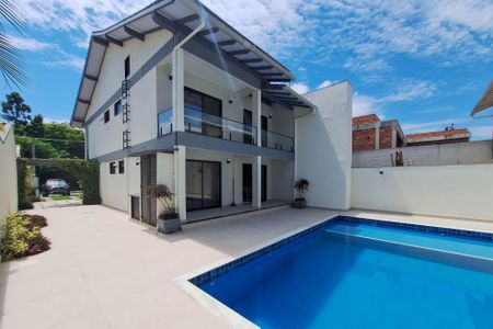Casa à venda com 395m², 7 quartos e 5 vagasPiscina