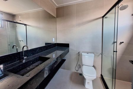 Casa à venda com 395m², 7 quartos e 5 vagasBanheiro da Suíte 3