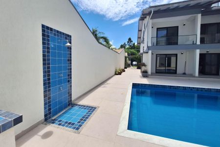 Casa à venda com 395m², 7 quartos e 5 vagasPiscina