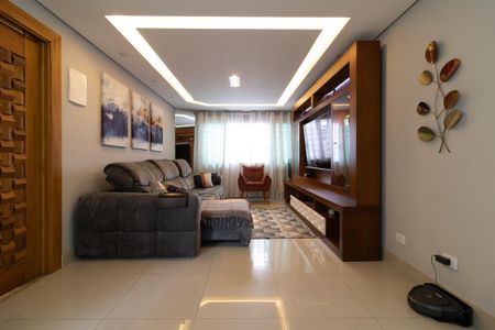 Casa à venda com 339m², 4 quartos e 2 vagas Casa à venda com 339m², 4 quartos e 2 vagasSala