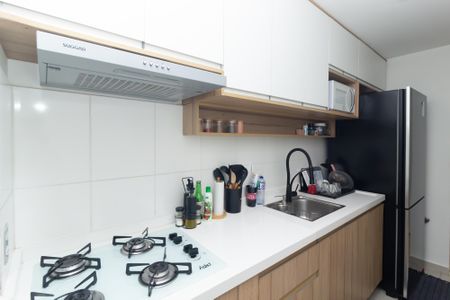 Apartamento à venda com 44m², 2 quartos e sem vaga Apartamento à venda com 44m², 2 quartos e sem vagaCozinha e Área de Serviço