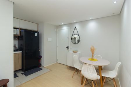 Apartamento à venda com 44m², 2 quartos e sem vaga Apartamento à venda com 44m², 2 quartos e sem vagaSala