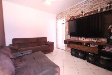 Sala de casa à venda com 3 quartos, 125m² em Jardim Iva, São Paulo