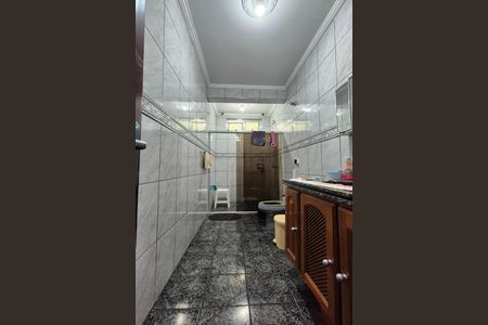 Casa à venda com 390m², 3 quartos e 2 vagasBanheiro