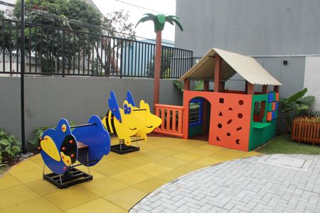 Apartamento à venda com 38m², 2 quartos e sem vagaÁrea comum - Playground