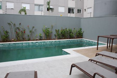 Apartamento à venda com 38m², 2 quartos e sem vagaÁrea comum - Piscina