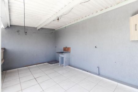 Casa para alugar com 200m², 2 quartos e sem vagaÁrea de Serviço - Sacada