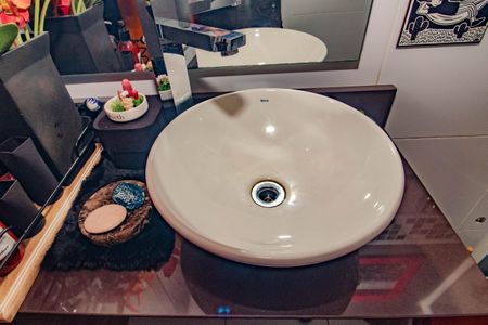 Apartamento à venda com 170m², 3 quartos e 2 vagas Apartamento à venda com 170m², 3 quartos e 2 vagasBanheiro do Escritório ( Cobertura)