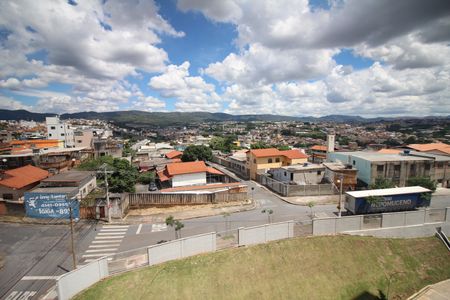Vista Varanda Sala de apartamento para alugar com 3 quartos, 75m² em Diamante, Belo Horizonte