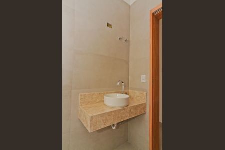 Casa à venda com 130m², 2 quartos e 2 vagas Casa à venda com 130m², 2 quartos e 2 vagasBanheiro da Suíte 2