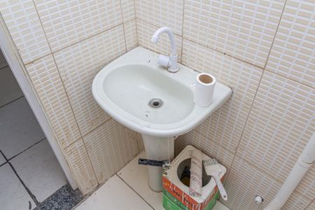 Casa para alugar com 48m², 1 quarto e sem vaga Casa para alugar com 48m², 1 quarto e sem vagaBanheiro