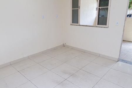 Sala de casa para alugar com 1 quarto, 48m² em Campo Grande, Rio de Janeiro