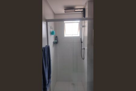 Banheiro de apartamento para alugar com 2 quartos, 57m² em Parada Inglesa, São Paulo