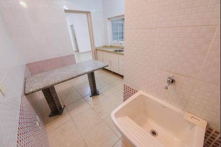 Apartamento para alugar com 80m², 2 quartos e 1 vagaÁrea de Serviço