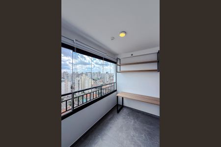 Studio para alugar com 32m², 1 quarto e sem vagaVaranda