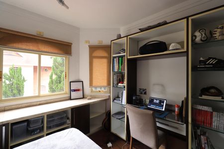 Casa de condomínio para alugar com 450m², 4 quartos e 6 vagasQuarto 2 - Suíte