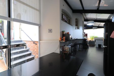 Casa de condomínio para alugar com 450m², 4 quartos e 6 vagasChurrasqueira