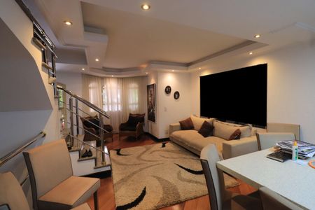 Casa de condomínio para alugar com 450m², 4 quartos e 6 vagasSala de Jantar