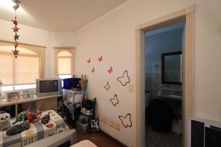 Casa de condomínio para alugar com 450m², 4 quartos e 6 vagasQuarto 3 - Suíte