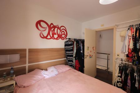 Casa de condomínio para alugar com 450m², 4 quartos e 6 vagasQuarto 1 - Suíte