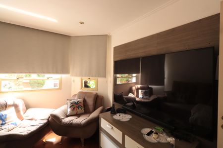 Casa de condomínio para alugar com 450m², 4 quartos e 6 vagasSala de TV