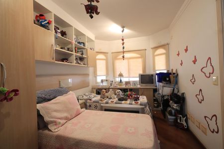 Casa de condomínio para alugar com 450m², 4 quartos e 6 vagasQuarto 3 - Suíte