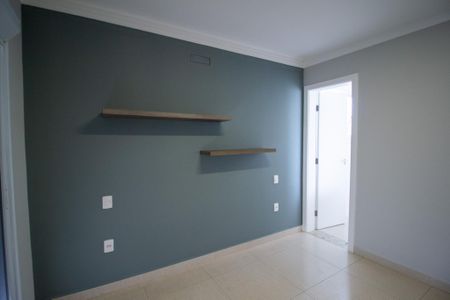 Casa de condomínio para alugar com 260m², 3 quartos e 4 vagasSuite 3