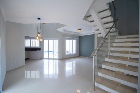 Sala  de casa de condomínio para alugar com 3 quartos, 260m² em Jardim Ibiti do Paco, Sorocaba