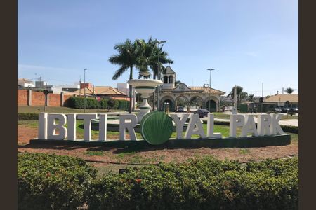 Casa de condomínio para alugar com 260m², 3 quartos e 4 vagasFachada 