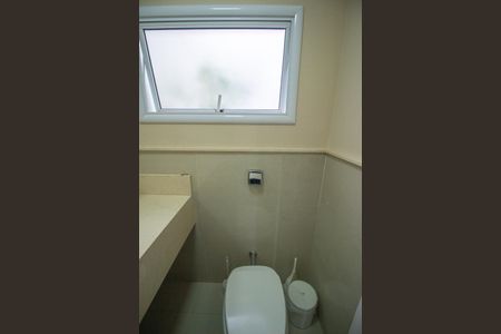 Casa de condomínio para alugar com 260m², 3 quartos e 4 vagasLavabo 