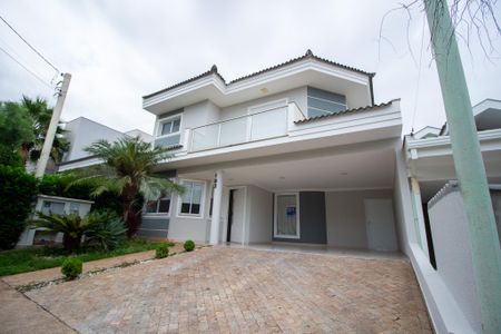 Casa de condomínio para alugar com 260m², 3 quartos e 4 vagasFachada da Casa 