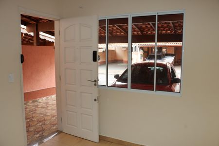 Casa de Condomínio para alugar com 2 quartos, 54m² em Petrópolis, Cotia